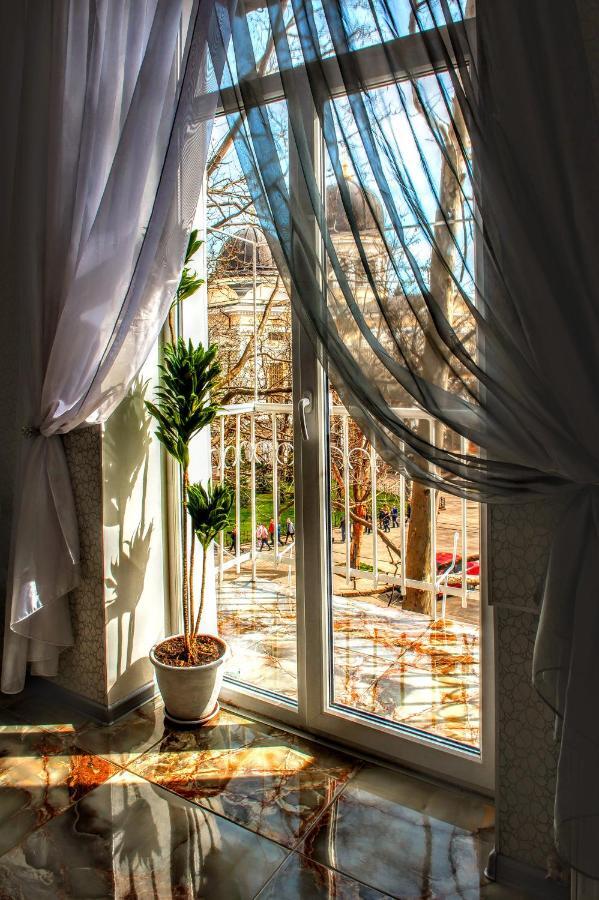 Soborna Square Apartment Odessa Luaran gambar