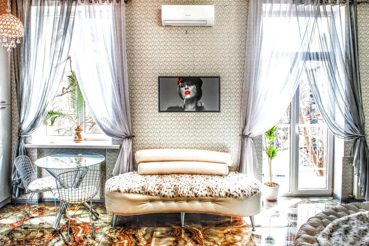 Soborna Square Apartment Odessa Luaran gambar